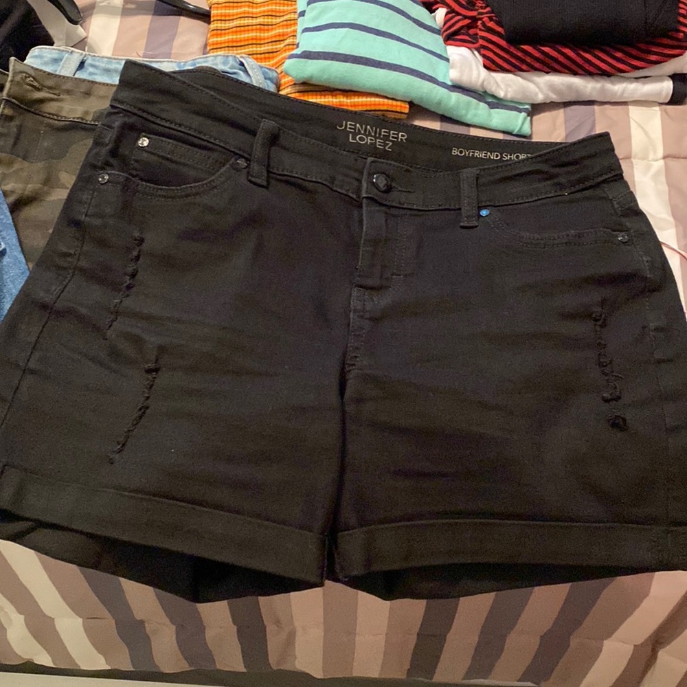 Jlo boyfriend shorts